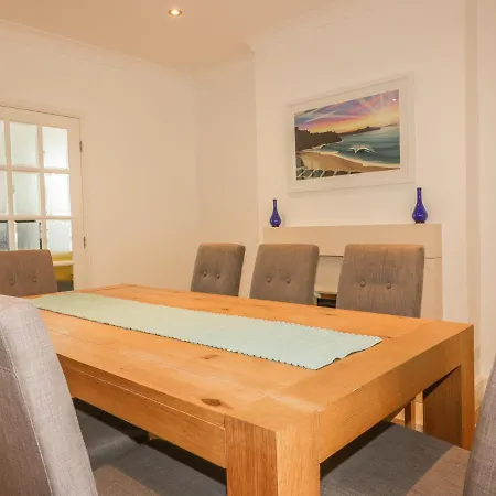Within Reach Holiday home Newquay (Cornwall)